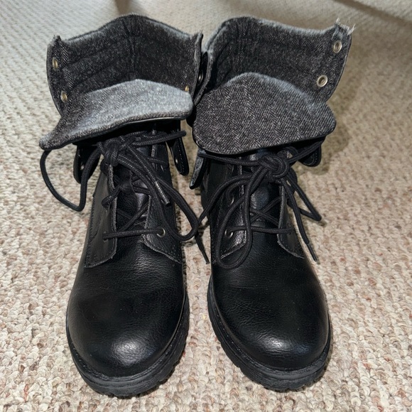 Women’s Leather Booties - Picture 2 of 3